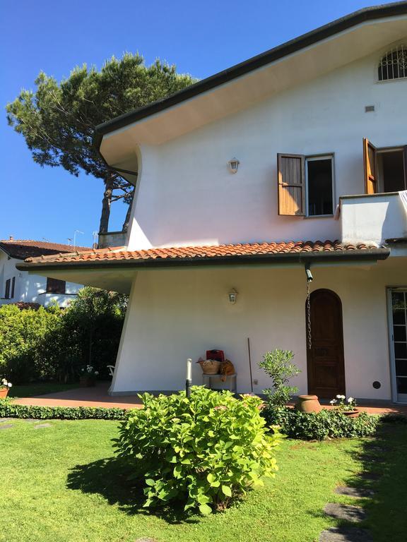 Holiday Home Villetta Cinquale Eksteriør billede